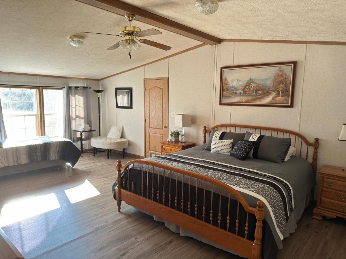 Spacious Cozy Getaway ! King Bed, Game Room, Out Door Patio Cairo Exteriér fotografie